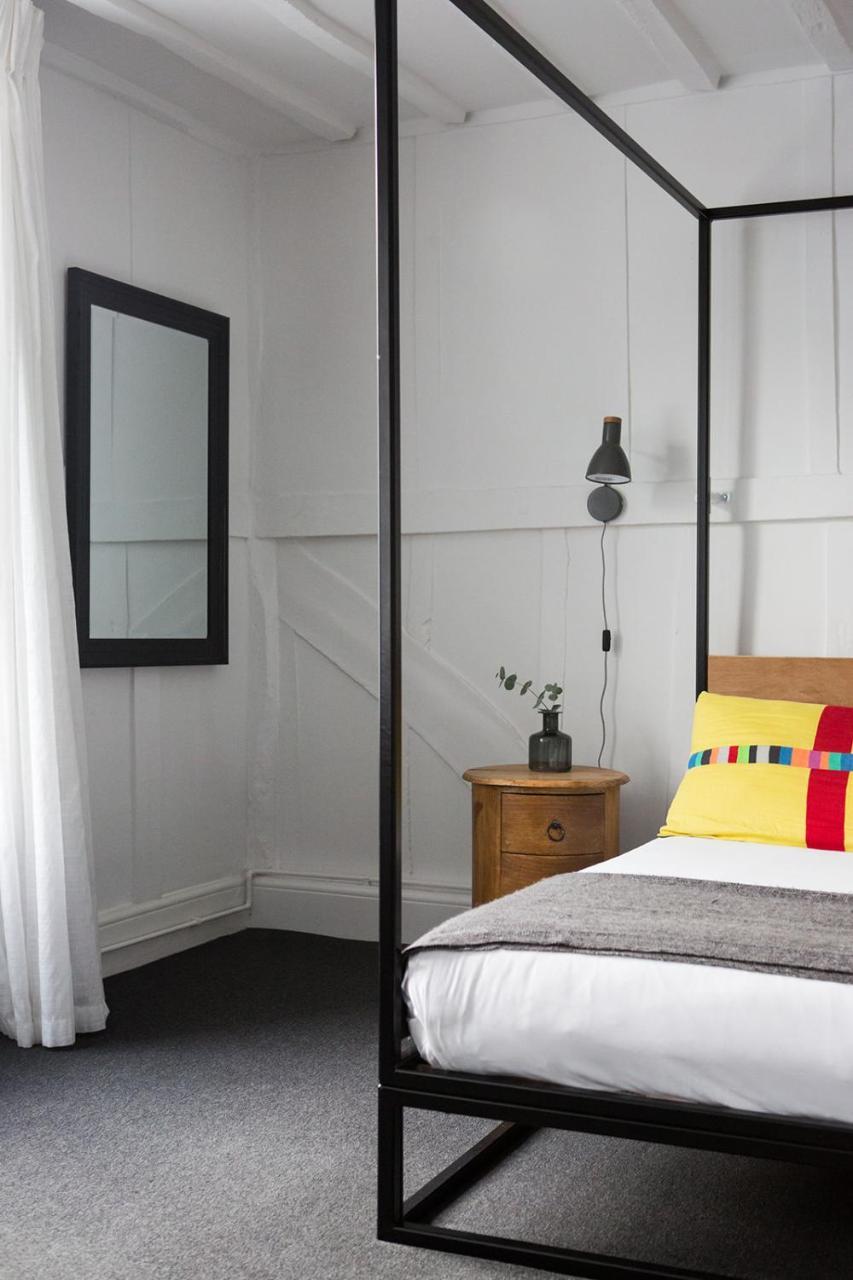 Bed and Breakfast Whitehouse Rye Esterno foto A wall light